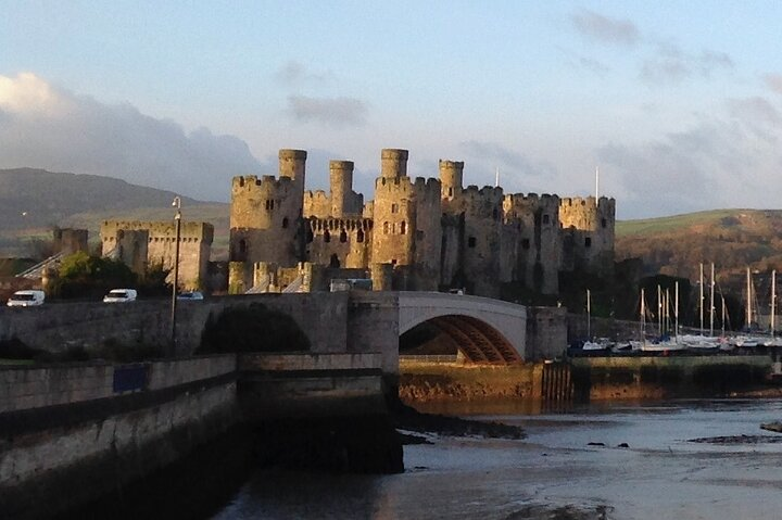 Discovering the Medieval Walled Town of Conwy: A Self-Guided Audio Tour - Photo 1 of 4